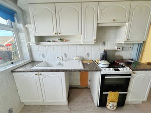 Photo 8- click for photo gallery